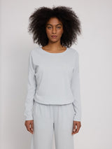 Jade ist 1,75 und trägt Größe S