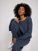 Jade ist 1,75 und trägt Größe S