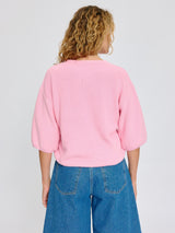 Angelique ist 1,75 und trägt Größe S