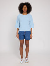 Jade ist 1,75 und trägt Größe S