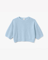 Jade ist 1,75 und trägt Größe S