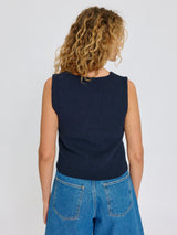 Angelique ist 1,75 und trägt Größe S