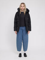 Waves Quilt Puffer Jacket black